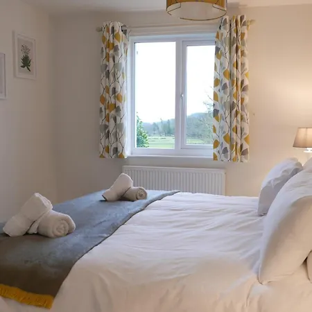 2 Bed In 82290 Holiday home *