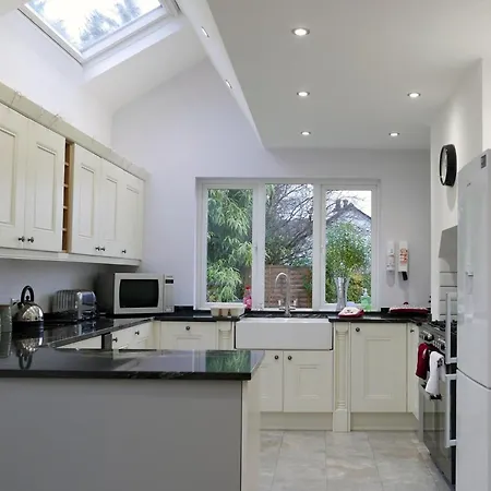 2 Bed In 82290 Holiday home *